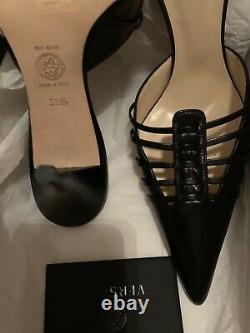 $850 Versace black leather shoes, size 38.5-8.5