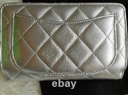 Authentic Chanel Limited Edition lambskin wallet (Brandnew)