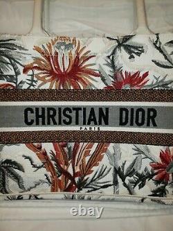 CHRISTIAN DIOR BOOK TOTE LIMITED EDITION, EMBROIDERED COTTON Bag, NEW