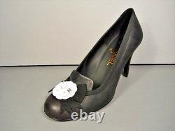 Chanel Classic Grey Leather Round Toe Camellia Pumps Heels CC 40/9.5 Authentic