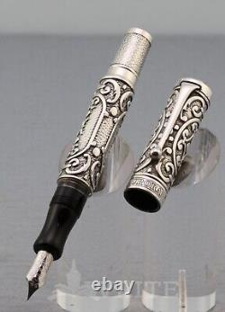 Fountain Pen Aurora Limited Edition Benvenuto Cellini 1645/1919 Nib F