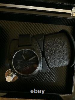 Limited Blackout Edition Uboat Classico Cab 4/45 w extra new leather strap