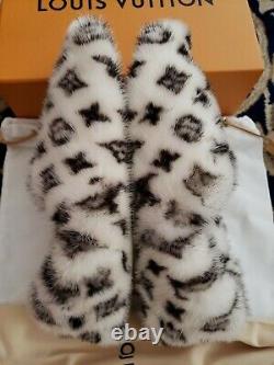 Louis Vuitton Sleeper MINK FUR Flats White & Black 40 Size, New Limited Edition