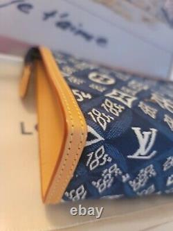 Louis Vuitton Toiletry Pouch 26 XL Bag Monogram Print Leather Jaquard Embroidery