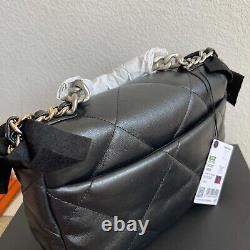 NEW CHANEL19 Reverse Black Lambskin Small Flap Bag Mix Hardware withreceipt