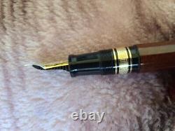 Omas Cristoforo Colombo II Limited Edition Le Briarwood Fountain Pen 18k Nib F