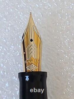 Omas Cristoforo Colombo II Limited Edition Le Briarwood Fountain Pen 18k Nib F