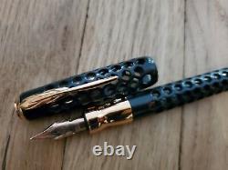Pineider Honeycomb Black Prince Gold Rose Fountain Pen Limited Edition