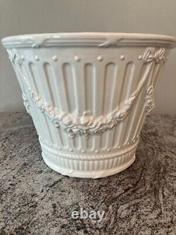 Tiffany & Co. Elegant White Cachepot, BN Condition, made in Italy, Secon Edition