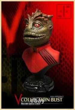V Visitors bust Resin cast limited edition! Collectible item from V miniseries