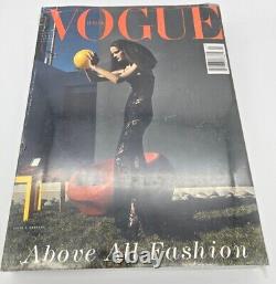 Vogue Italia Fashion Magazine Italian Text Version March 2004 New