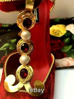 Dolce & Gabbana Rouge Velvet Cristal Portrait Royal Talon Mary Jane Pompes Eu40/us10