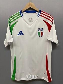 Fabuleux! Édition spéciale de l'équipe nationale de football d'Italie en maillot Jersey pour l'Euro 2024 Away Blanc.