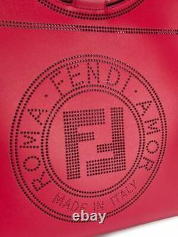 Fendi Red Runaway Perforated Logo Fourre-tout Limited Edition! 2890 $ (2890 $ En Dollars)