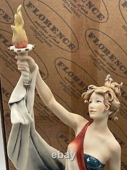 Figurine de la Liberté de Lady Liberty de Giuseppe Armani Capodimonte La Société LE #339/5000 NIB