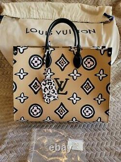 Louis Vuitton Wild At Heart Onthego Giant Monogram Jungle Animal Print Bag