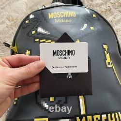 MOSCHINO X SIMS NWT sac à dos édition limitée en cuir effet pixel pour le défilé