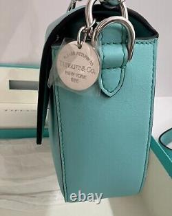 Nouvelle édition limitée exclusive du sac Tiffany Baguette en argent 925 de FENDI