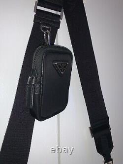 Prada Mens Re-edition Modèle Noir Nylon Pouch Messenger Cross Body Bag