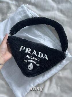 Prada Re Edition Mini Sac Éponge Black 100% Authentique Triangle Forme Terry Serviette