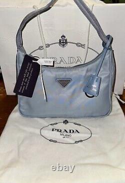 Sac à bandoulière bleu en nylon PRADA Re-Edition 2000