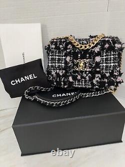Sac à rabat Chanel 19 Tweed Jumbo édition limitée NEUF