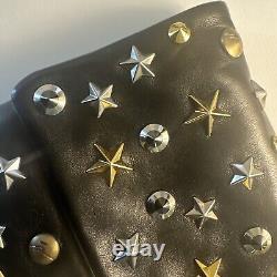 Sac pochette clouté en cuir noir Giuseppe Zanotti avec des étoiles en or et argent - Neuf avec étiquette