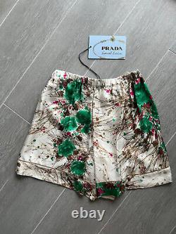 Shorts Prada Édition Spéciale Taille 40 NEUF avec étiquettes Fabriqué en Italie