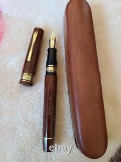 Stylo plume en bruyère édition limitée Omas Cristoforo Colombo II avec plume en or 18 carats